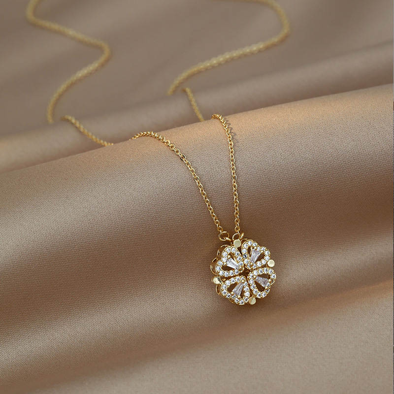 Naszyjnik z kryształowym sercem